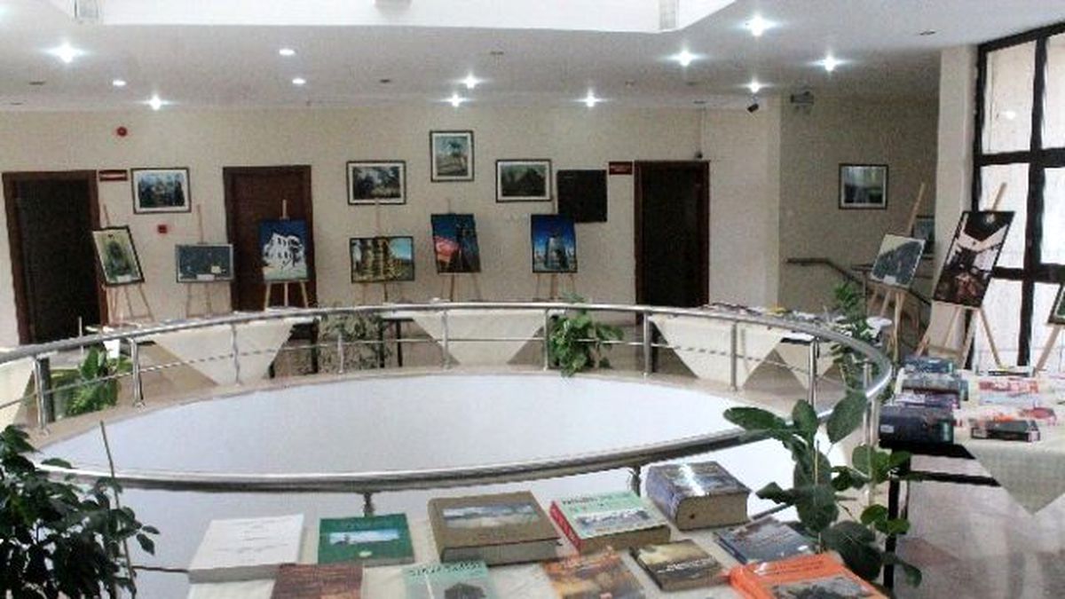 Fotoğraf ve Kitap Sergisi Açıldı