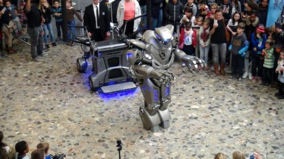 Geleceğin Robotu Cenevre'de Tanıtıldı