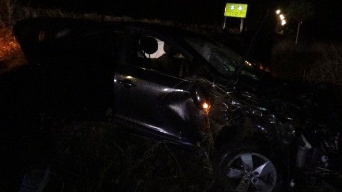 Kayganlaşan Yolda Takla Atan Otomobilde 4 Kişi Yaralandı
