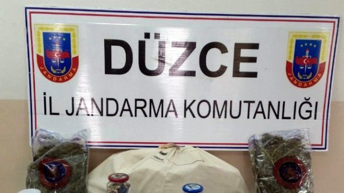 Konserve Kavanozlarından Esrar Çıktı