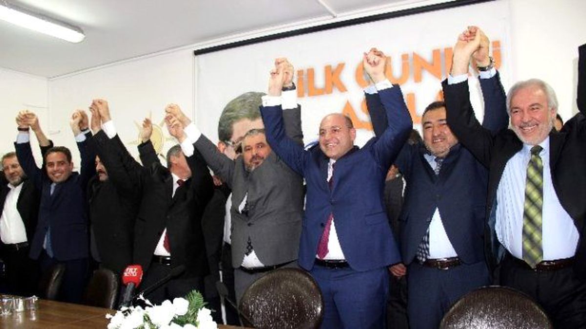 Kütahya AK Parti\'ye Katılım