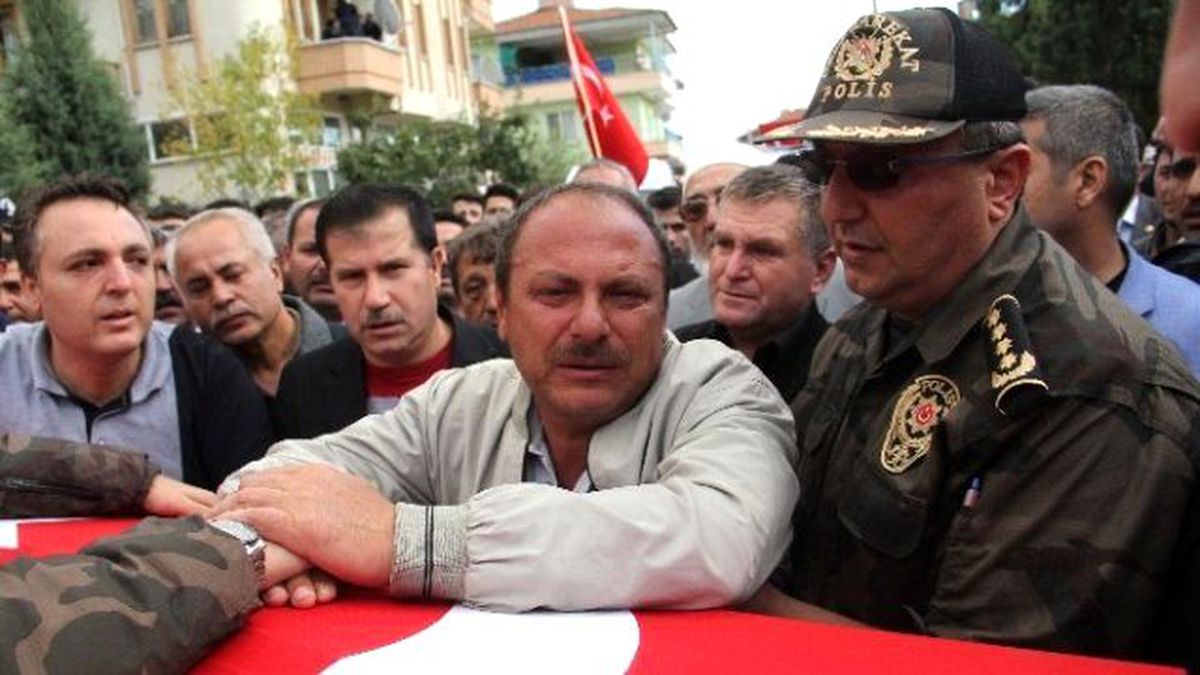 Şehit Polis Son Yolculuğuna Uğurlandı