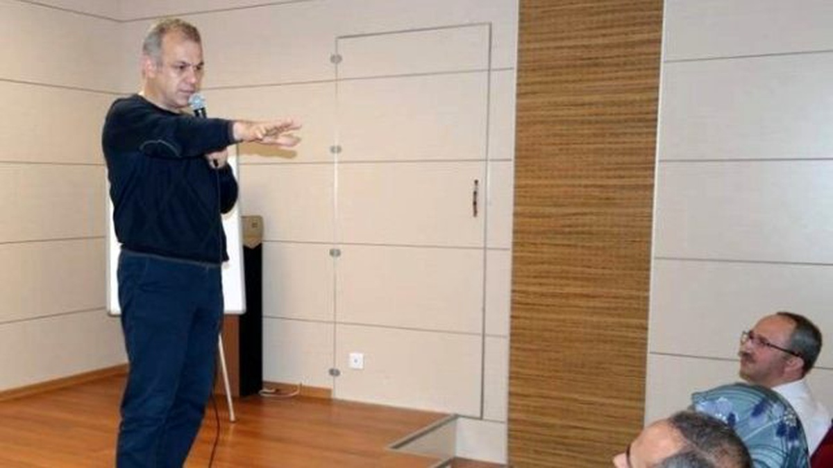 Şehzade Mehmet\'ten Velilere Teknoloji ve Eğitim Semineri