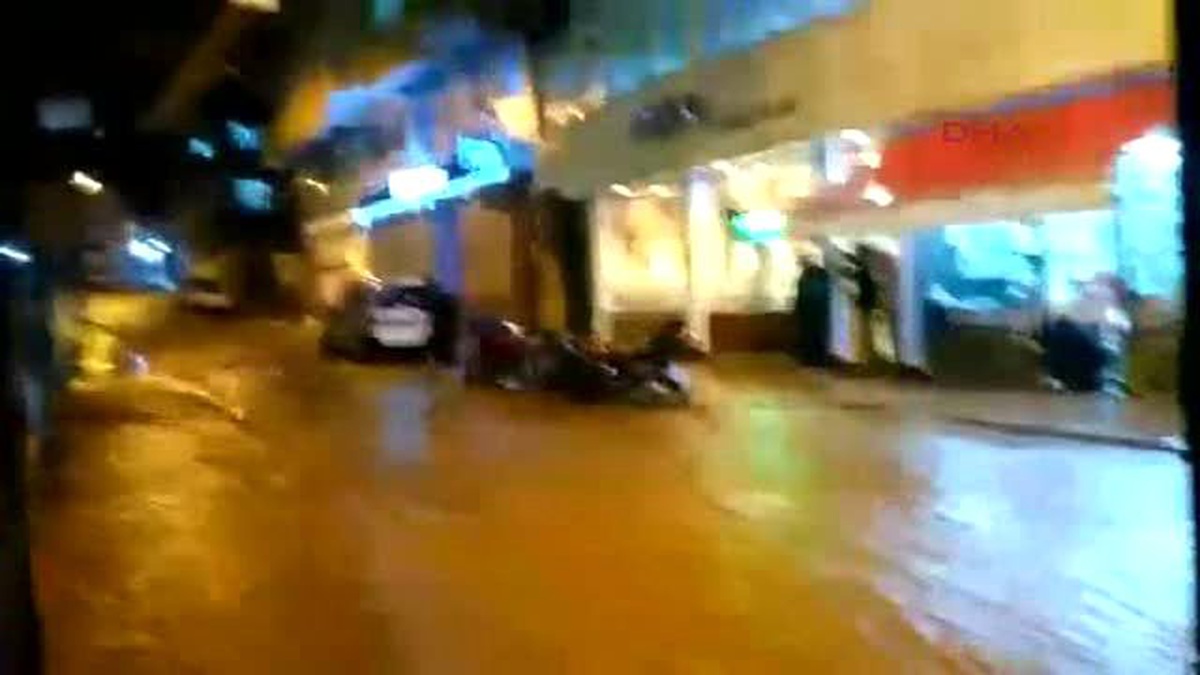 Silvan\'da Sağanak Yağış, Hayatı Felç Etti