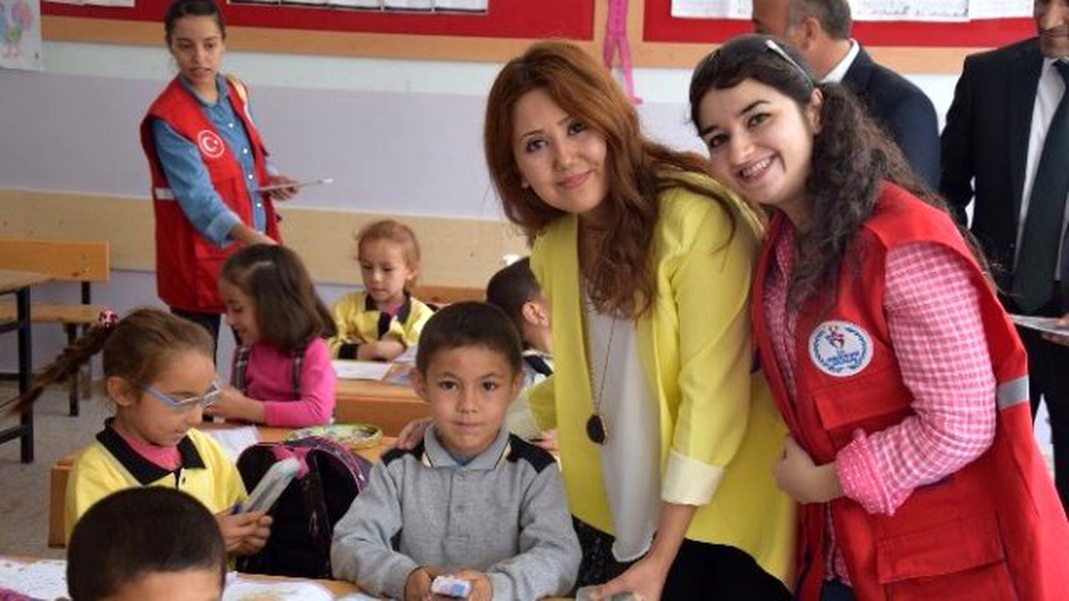 Sınavlarda Toplanan Kalemler Kırsal Okuldaki İhtiyaç Sahiplerine Gönderildi