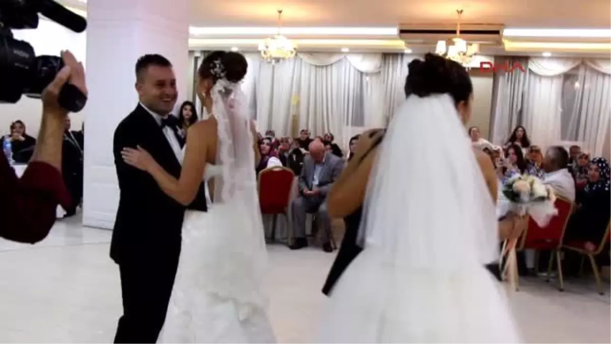 Ukrayna'da Tanışan İkizler, Kırıkkale'de Evlendiler