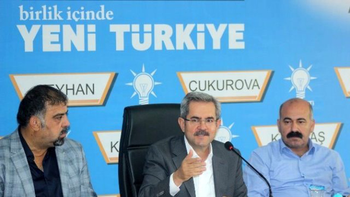 Ünüvar: "Siyasetçi Hem İş Yapmalı, Hem de Gönül Yapmalı"