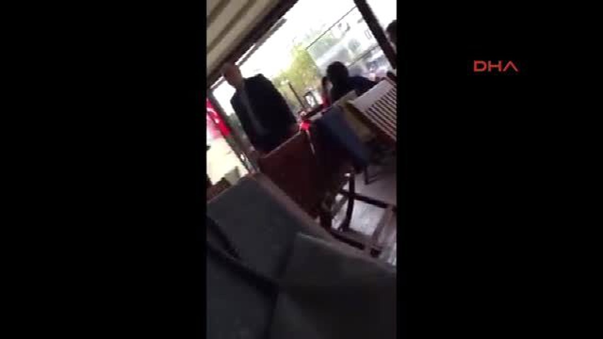 Yalova Chp?li İnce\'ye Kafeteryasında Propaganda Yaptırmayan İşletmeciye Belediyeden Uyarı