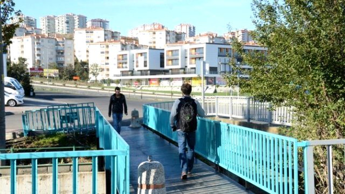 Yayaları Tehlikeye Sokan Yola Süleymanpaşa Belediyesi Çözüm Buldu