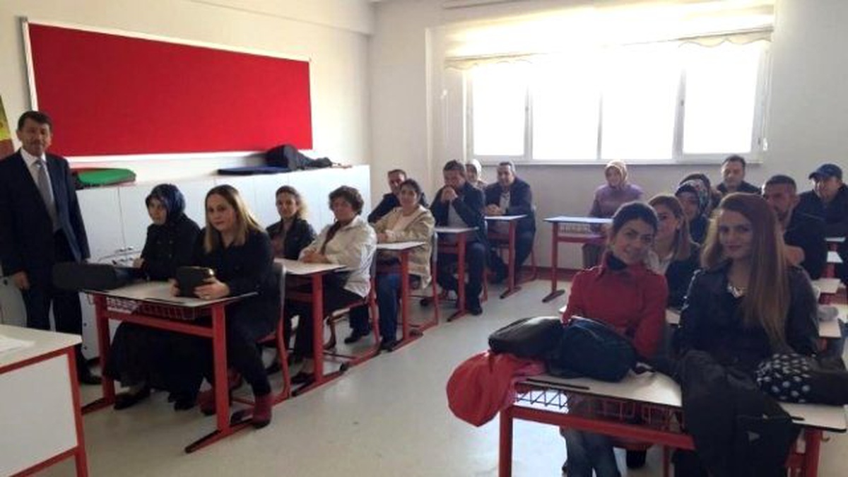 Yozgat Çözüm Koleji Velileri Bilgilendirdi