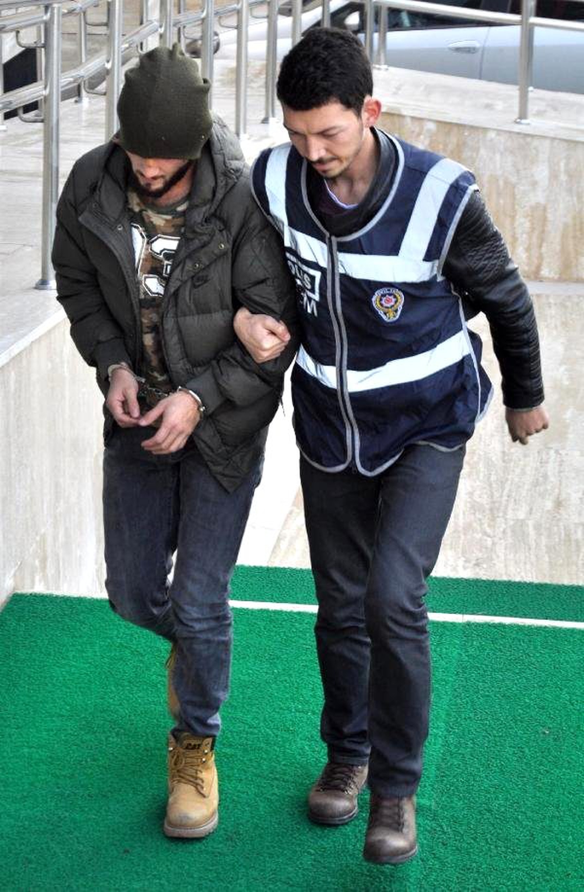 Zonguldak\'ta Uyuşturucu Operasyonu: 3 Gözaltı
