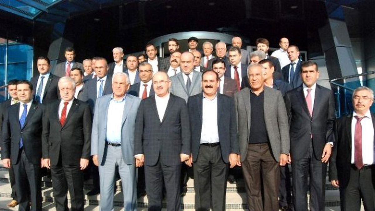 AK Parti Başdanışmanı Çelik: "Bir Tek PKK\'lı Sınır Dışına Gitmedi"