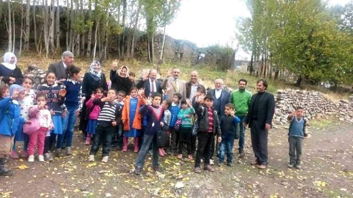 AK Parti\'den Seçim Çalışması
