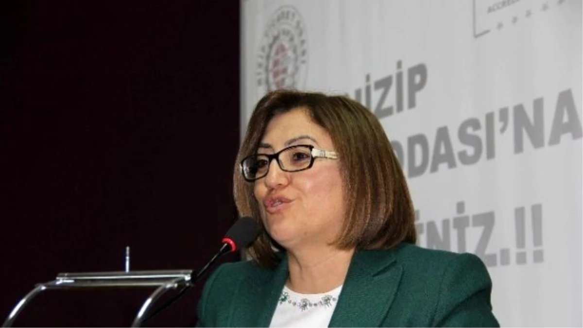 AK Parti Nizip\'e Çıkartma Yaptı