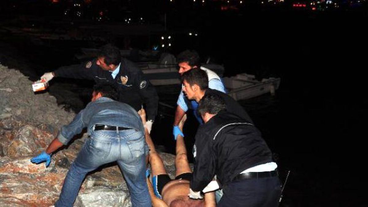 Alanya\'da Denizde Erkek Cesedi Bulundu