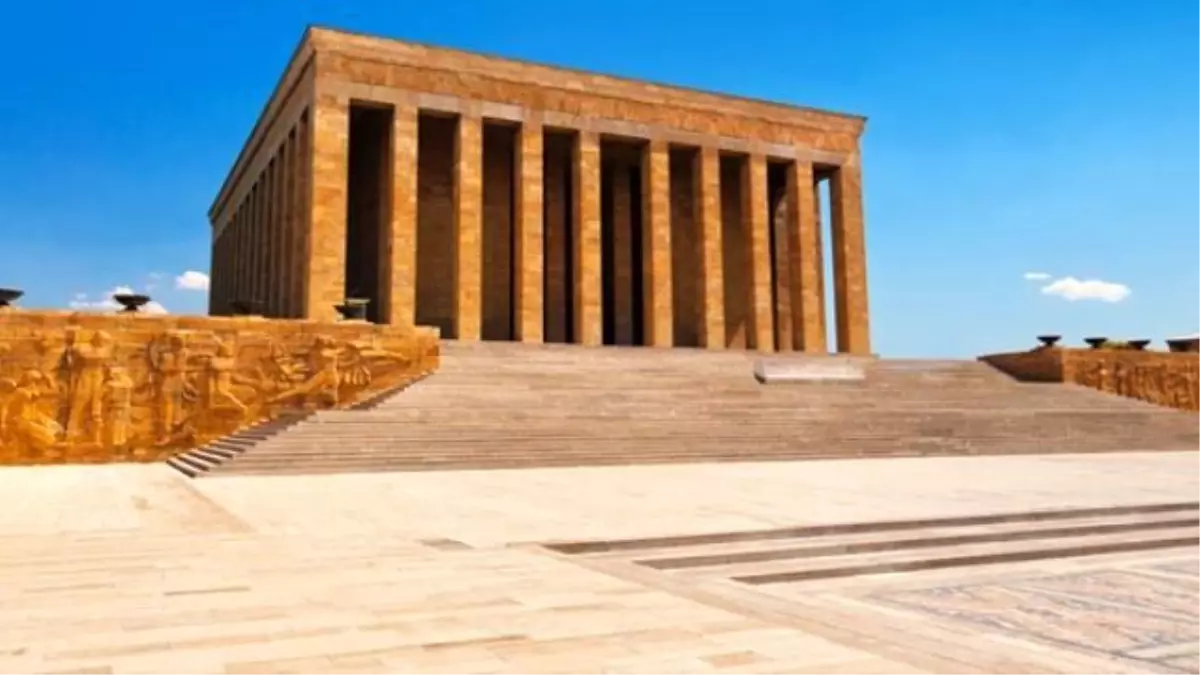 Anıtkabir\'de Ziyaret Saati Uzatıldı