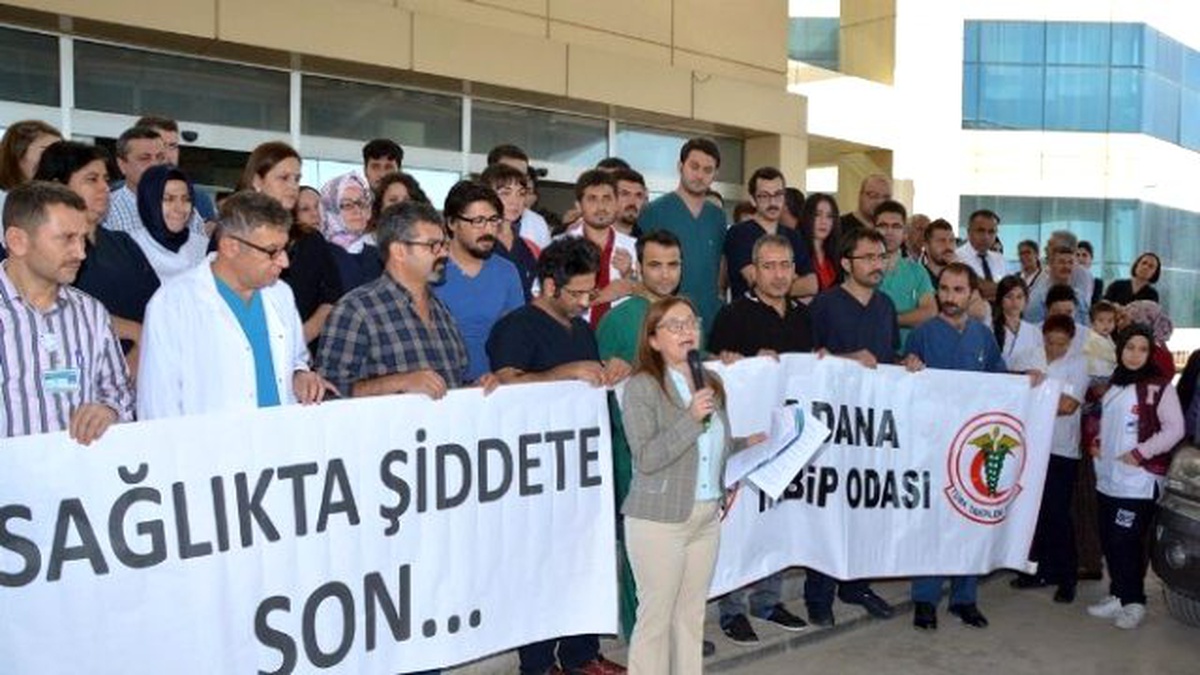 Asistan Hekimler Şiddet Yüzünden İş Bıraktı