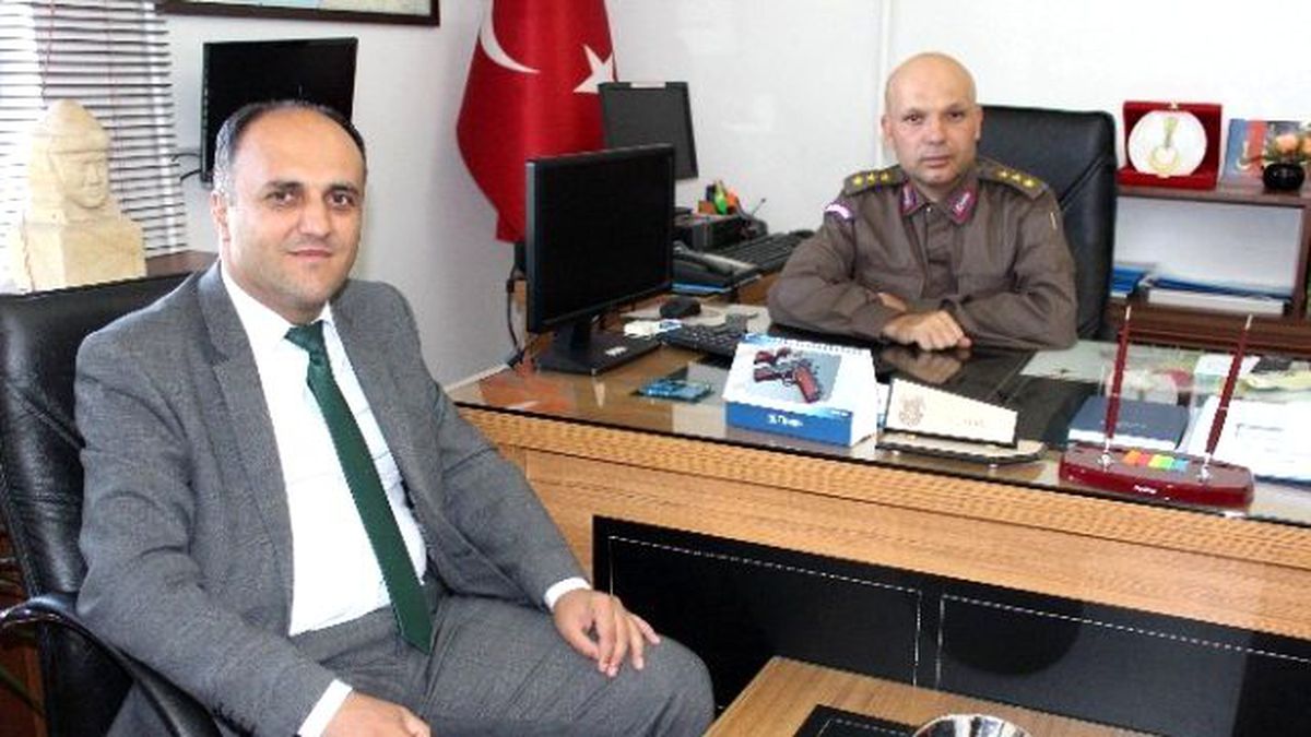 Başkan Özaltun\'dan Jandarma ve Garnizon Komutanı\'na Ziyaret