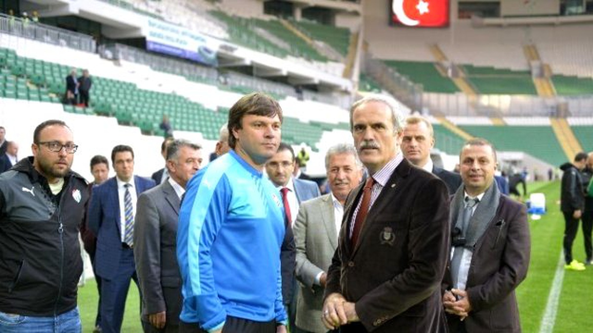 Bursaspor Yeni Statta İlk İdmanını Yaptı