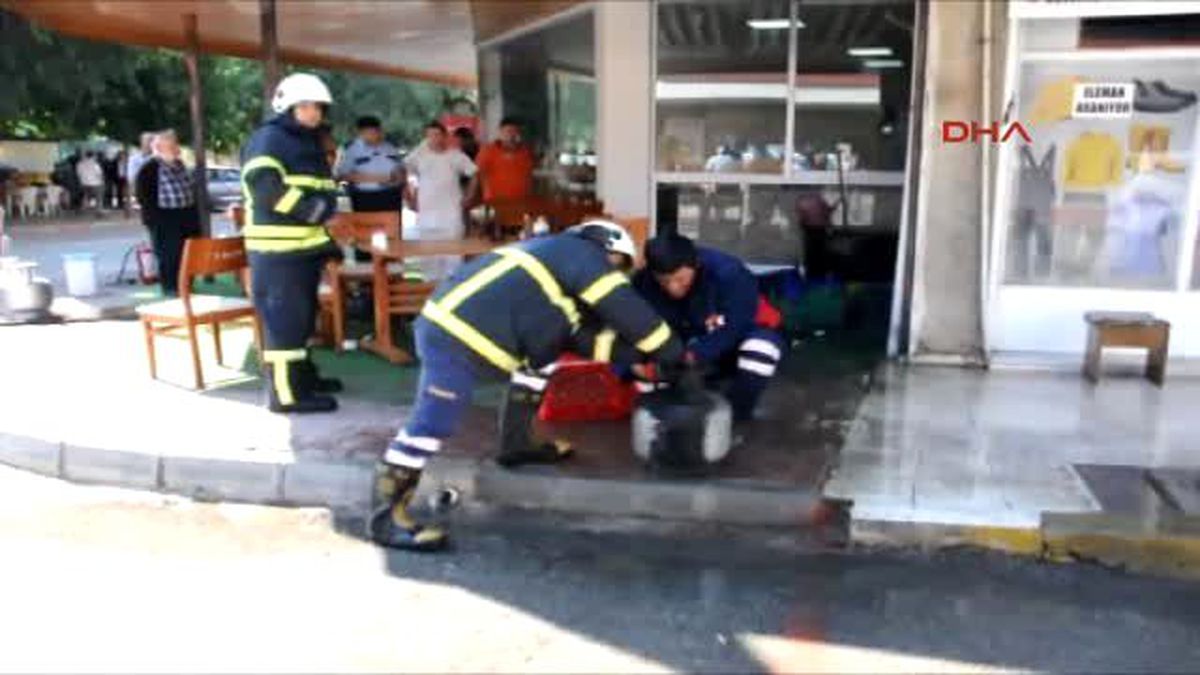 Çakmakla Kontrol Edilen Tüp Alev Aldı