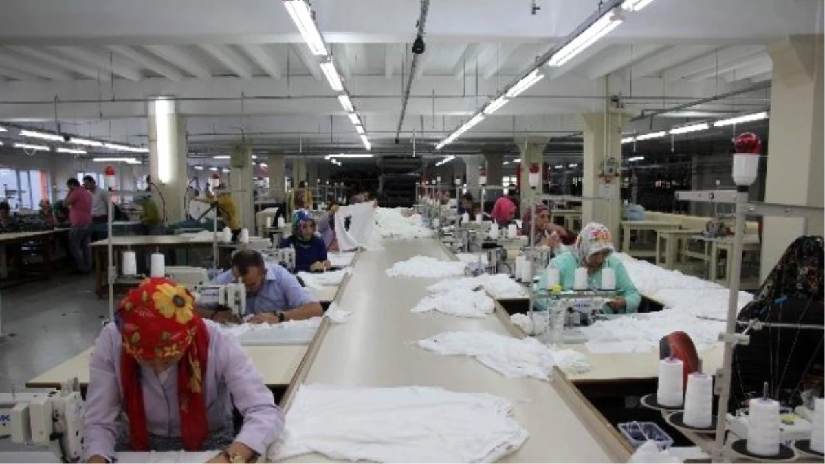 Çalıştıracak Tekstil İşçisi Bulamıyorlar