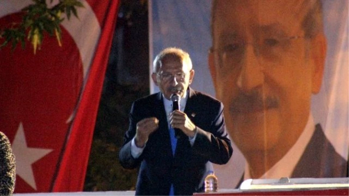 CHP Lideri Kılıçdaroğlu Mitingini Yağmur Altında Yaptı