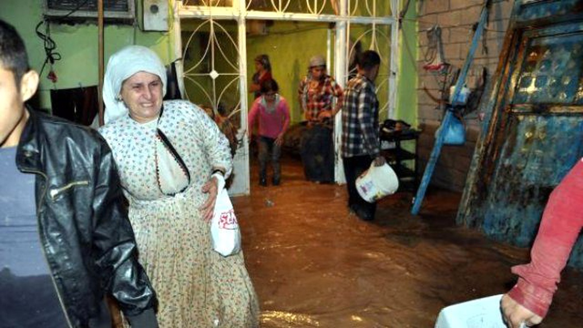 Cizre, Sağanak Yağmur Sonrası Sele Teslim Oldu