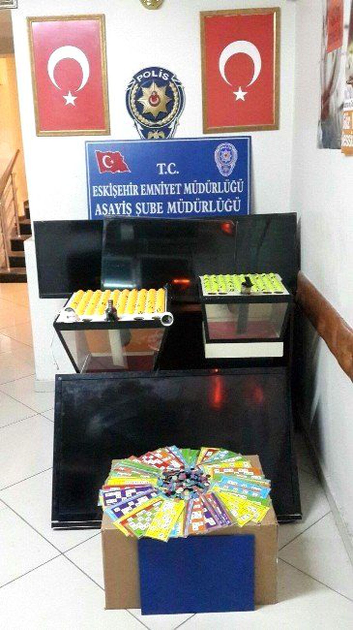 Derneklere "Tombala" Baskını