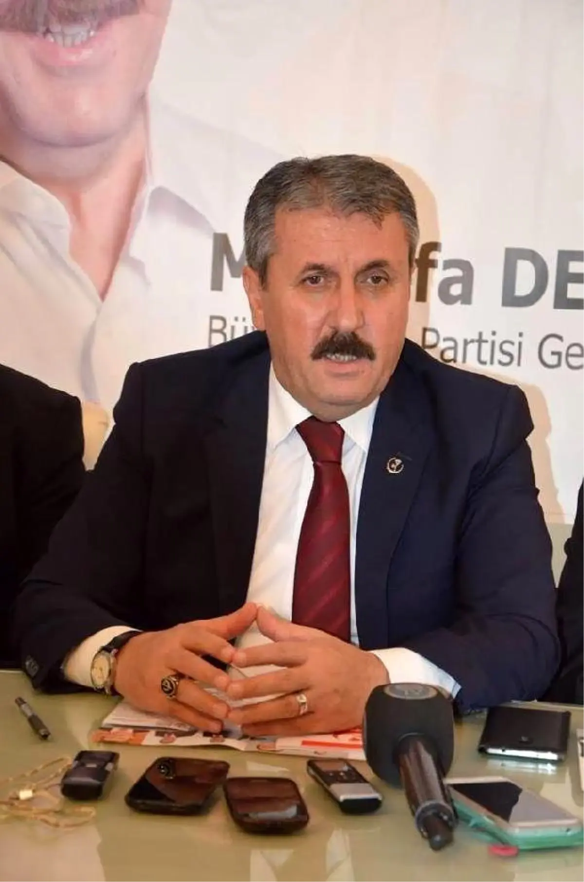 Destici: Ülkenin Tamamında Bir İktidar Baskısı Var