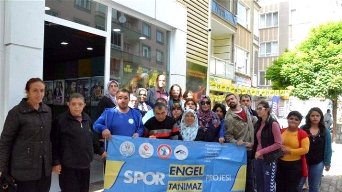 Engelli Sporcuya Sinema Etkinliği