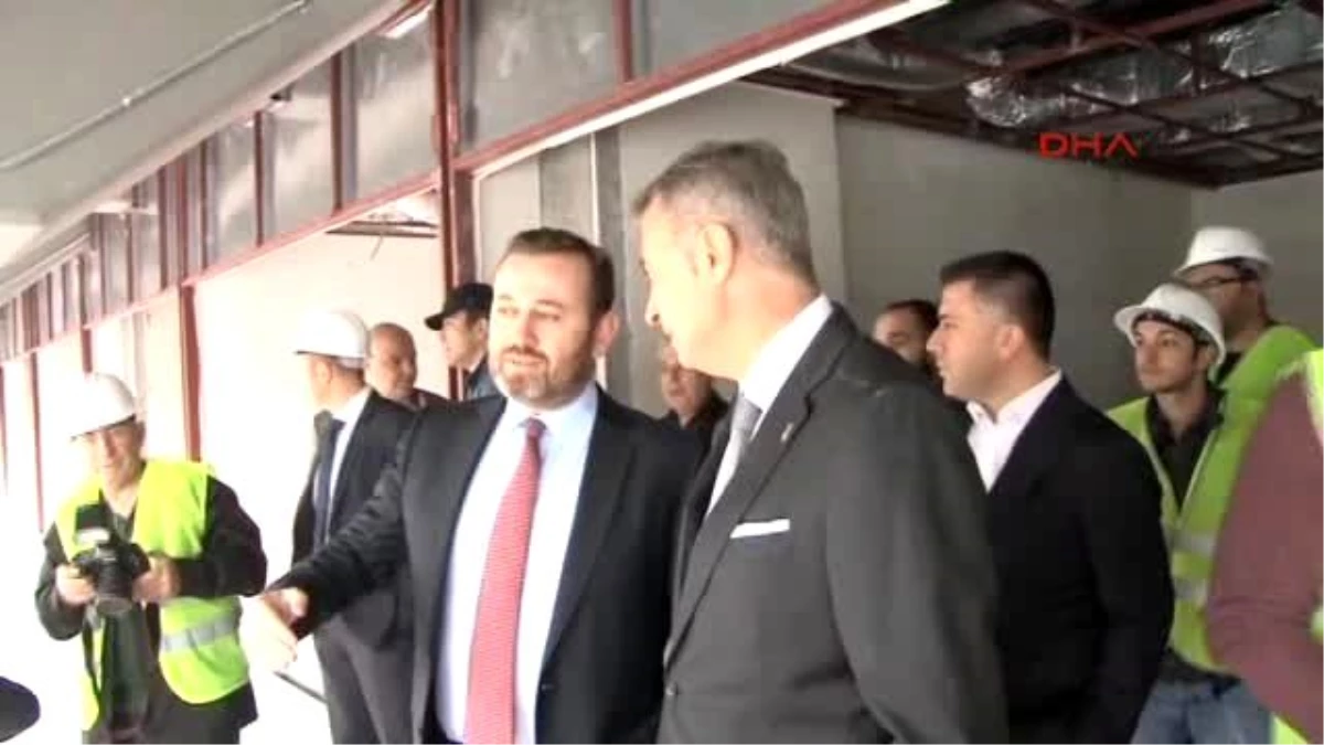 Fikret Orman, Aktif Bank Genel Müdürü Dr. Serdar Sümer ile Birlikte Vodafone Arena\'yı Gezdi