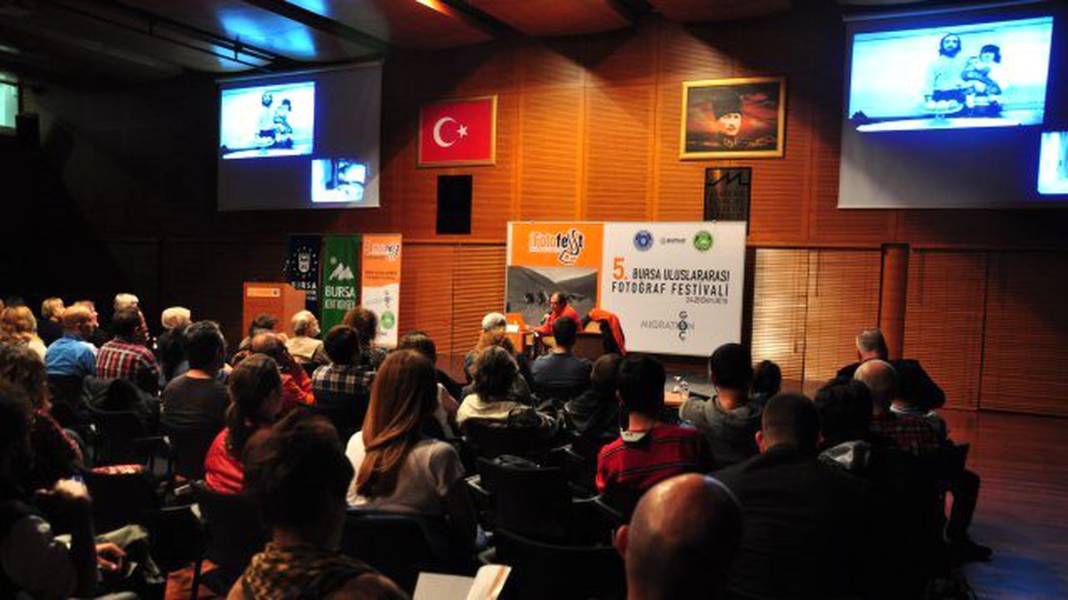 Fransa\'daki Göçmen Meselesi Bursafotofest\'te Konuşuldu
