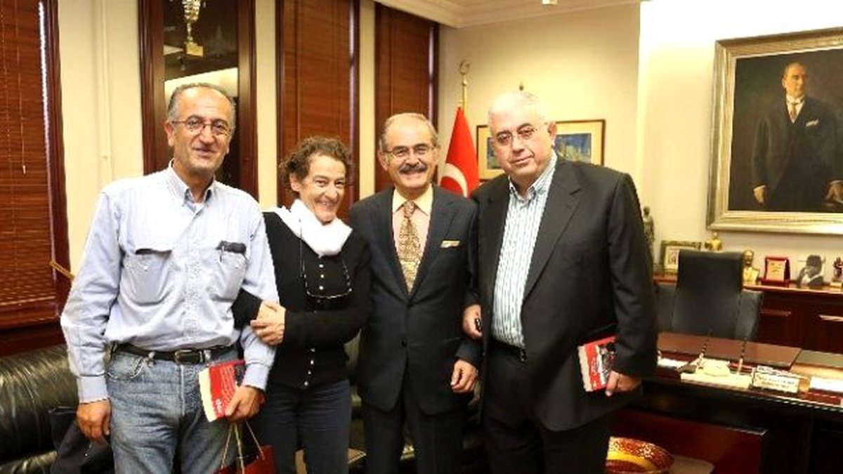 Fransız Le Monde Gazetesi Yılmaz Büyükerşen ile Söyleşi Yaptı