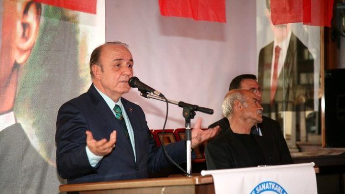 Gaün Rektörü Coşkun\'a Gaziantep Gastronomisi\'ne Hizmet Plaketi