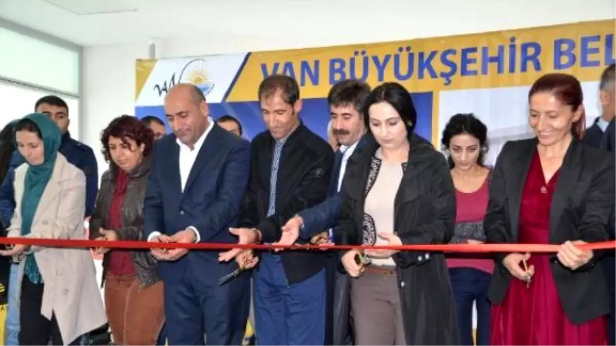 Hdp'li Yüksekdağ, Erciş'te Otogar Açtı