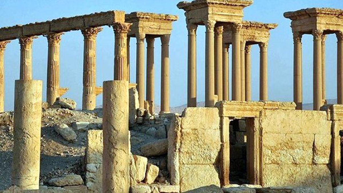 IŞİD, Tarihi Sütunlara Bağladığı 3 Kişiyi Havaya Uçurdu