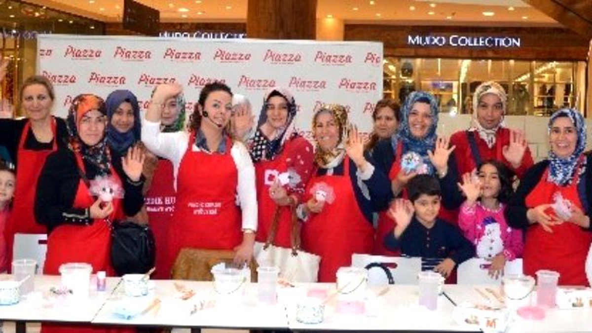 Kadınlar Piazza\'nın Kokulu Taş Yapımı Atölyesi\'nde Buluştu