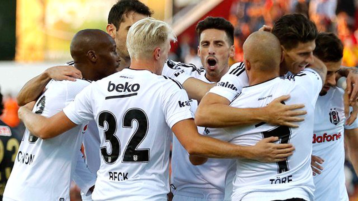 Kara Kartal Zirvedeki Yerini Sağlamlaştırdı