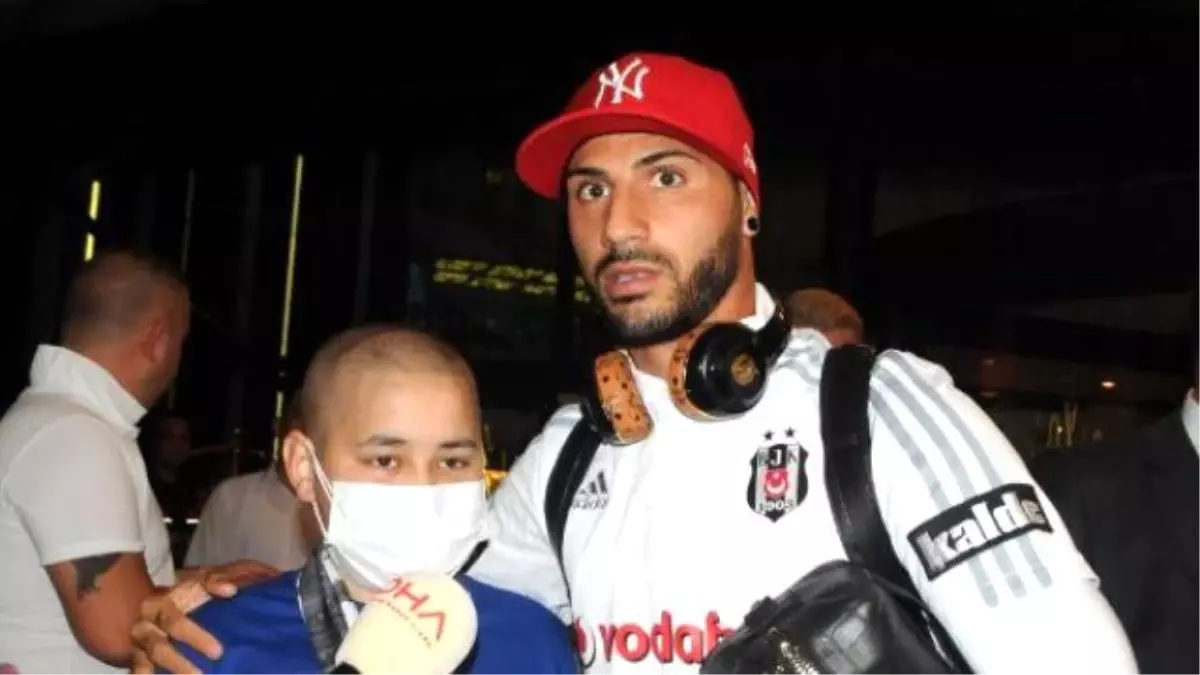 Lösemi Hastası İsmet\'e Beşiktaş Morali