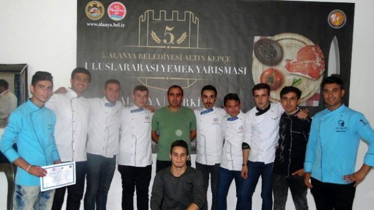 Manavgat Myo Öğrencileri Altın Kepçe\'den Ödülle Döndü