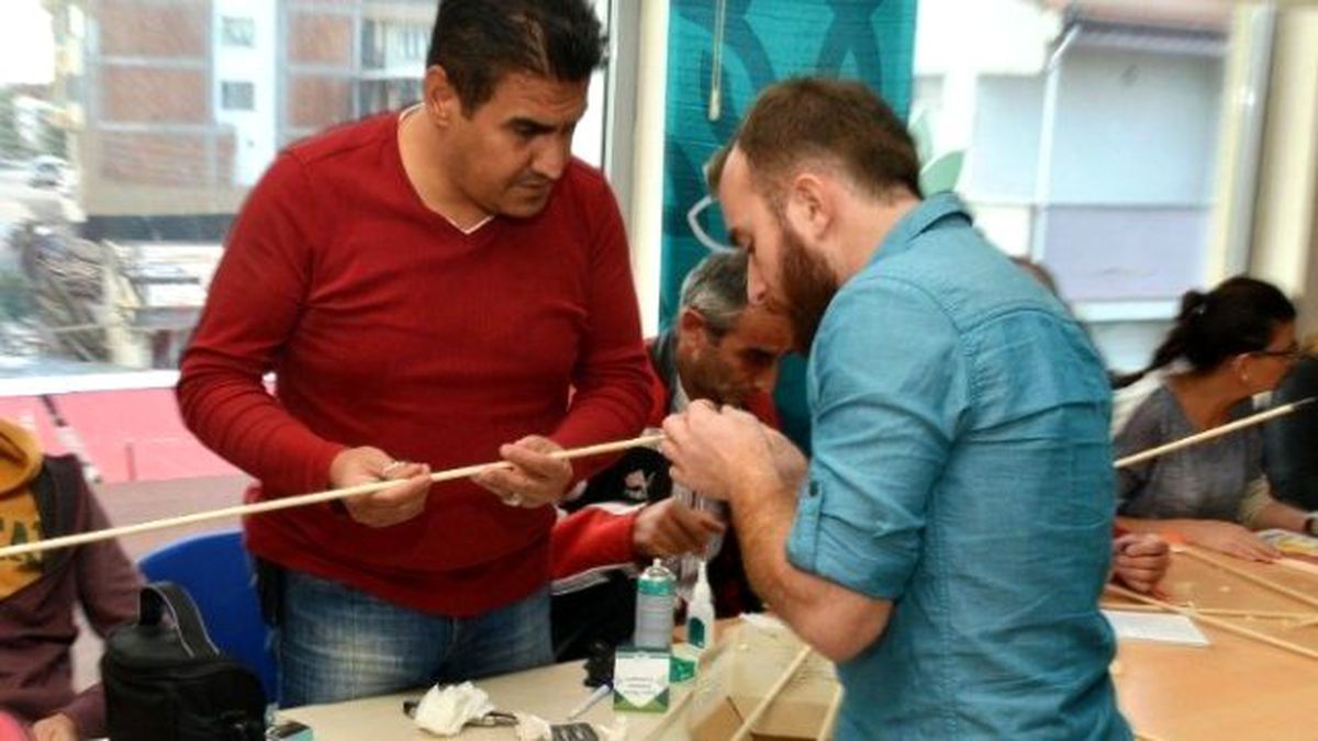 Nilsem Kursiyerleri Geleneksel Ok Yapımını Öğreniyor
