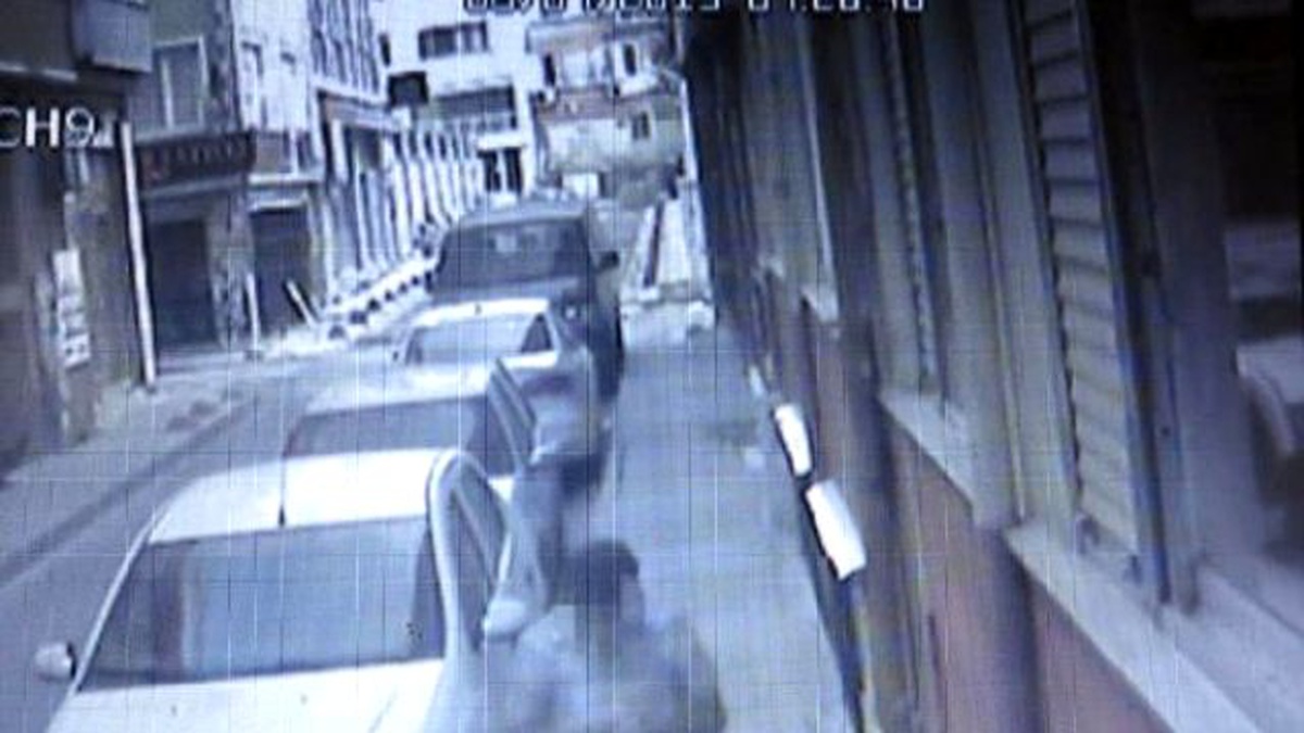 Mağduru Önce Takip Edip Sonra Evini Soyan Hırsız Yakalandı