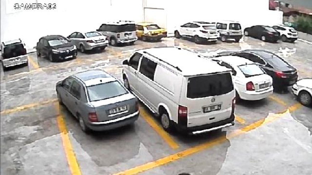 Otoparktaki Bisikleti 10 Saniyede Çaldı