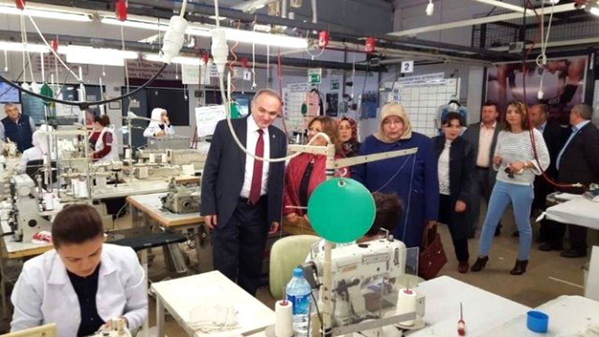 Özlü, "İstikrarın Tek Adresi Ak Partidir"
