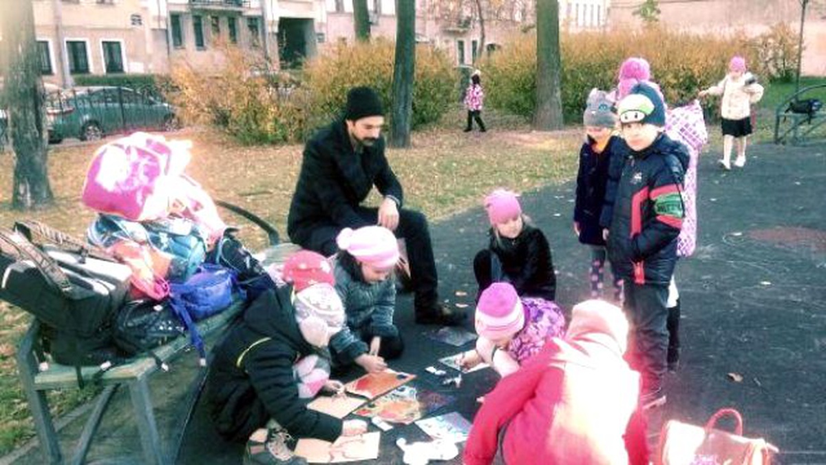 Sokak Ressamı, Dünya Çocuklarıyla Resim Yapıyor