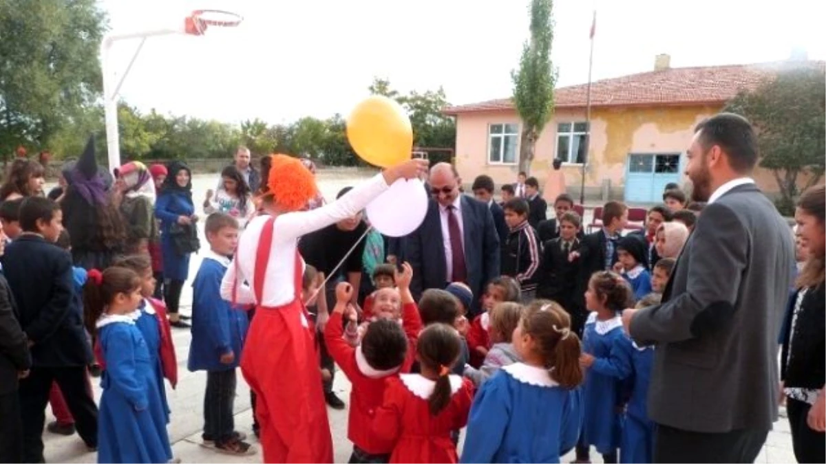 Sungurlu Myo Öğrencileri Köy Okullarında Etkinlik Düzenledi