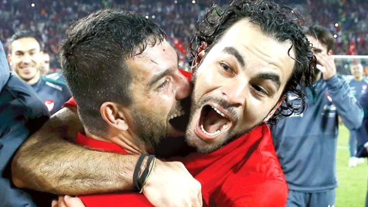 Trabzonsporlu Taraftarlardan 'Türkiye'yi EURO 2016'ya Almayın' Kampanyası