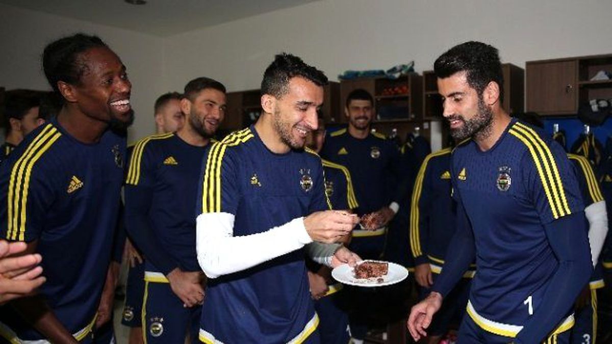 Volkan Demirel\'e Sürpriz Doğum Günü