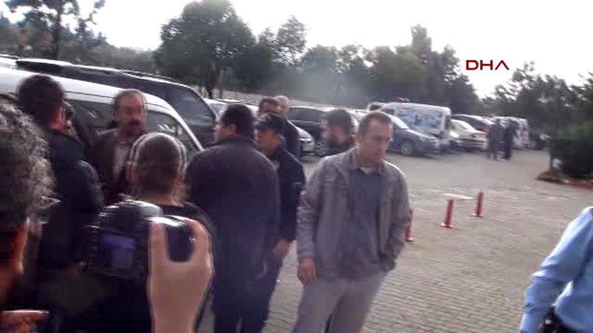 Yalova - Kadın Cinayetlerini Durduracağız Platformu Üyeleri, Boşanmış Mağdur Babalar Derneği...