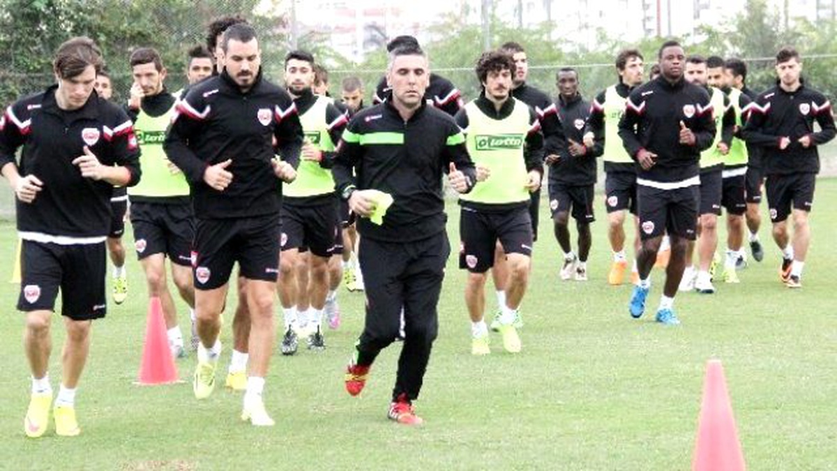 Adanaspor\'da Gözler Karşıyaka Maçına Çevrildi